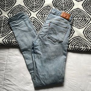 LEVIS skinny 711 Jeans